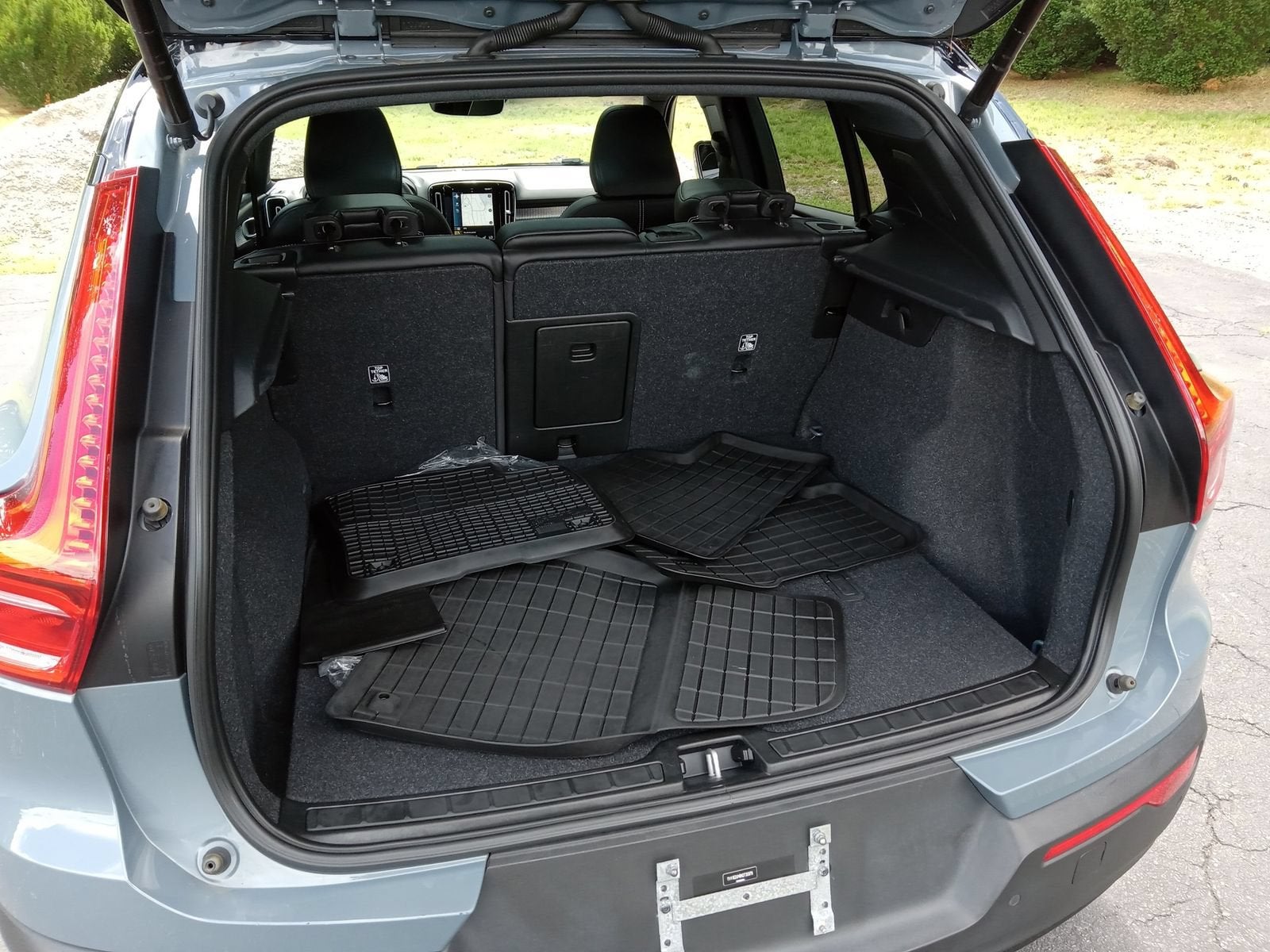 2022 Volvo XC40 R-Design