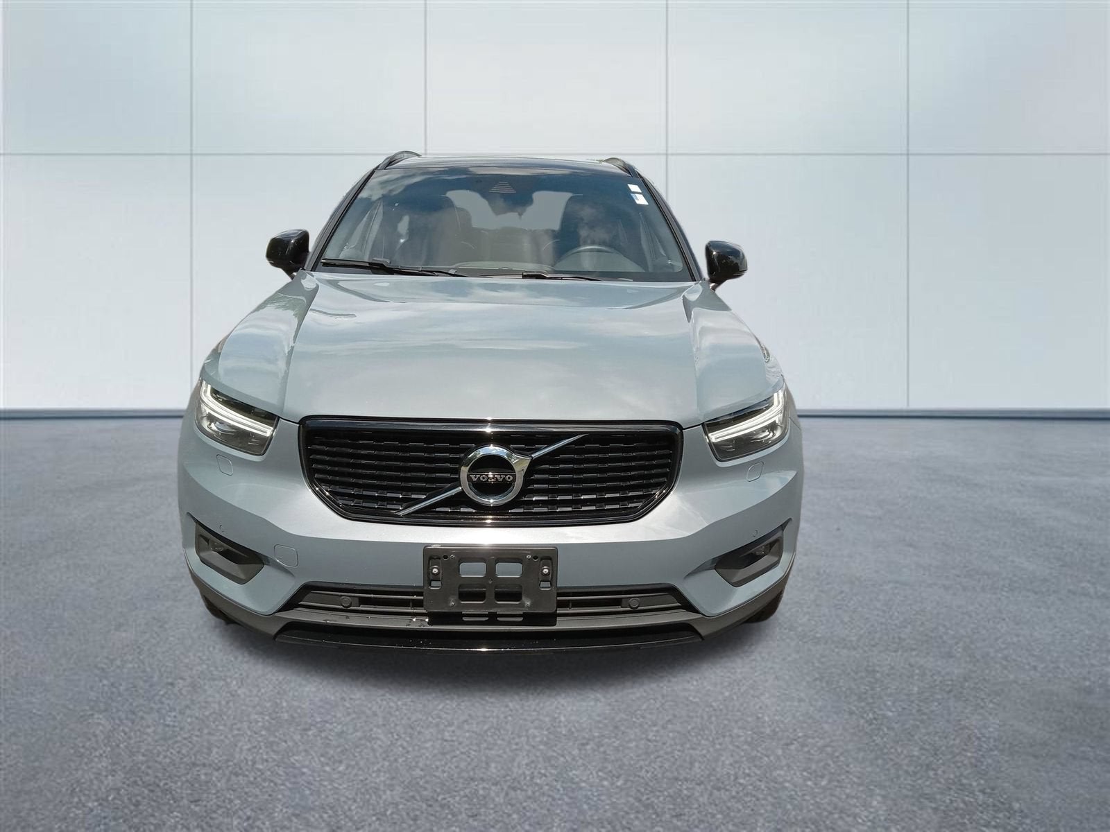 2022 Volvo XC40 R-Design